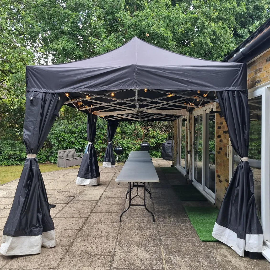 Black marquee